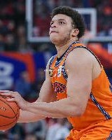 南宫NG28-媒体人：上海要引进本土球员&amp;一号位很关键 最重要是提升比赛气质